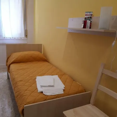 Le Sirene Guest house *